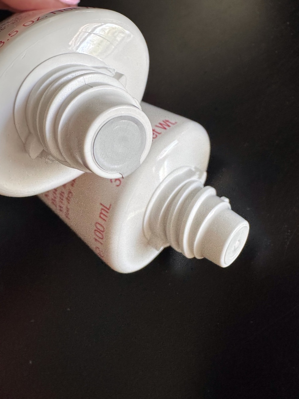 Clarins Set of Moisture-Rich Body Lotion & Exfoliating Body Scrub - Picture 5 of 5